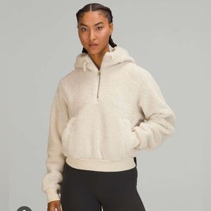Lululemon Sherpa pull over sweater
